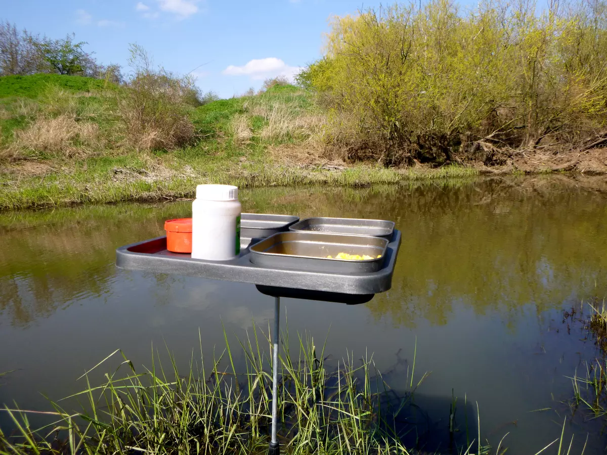 Bait Waiter für das mobile Wanderangeln am kleinen Fluss