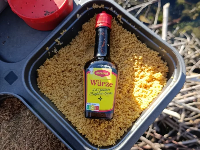 Maggi Couscous Futterpartikel für das Angeln auf Rotaugen