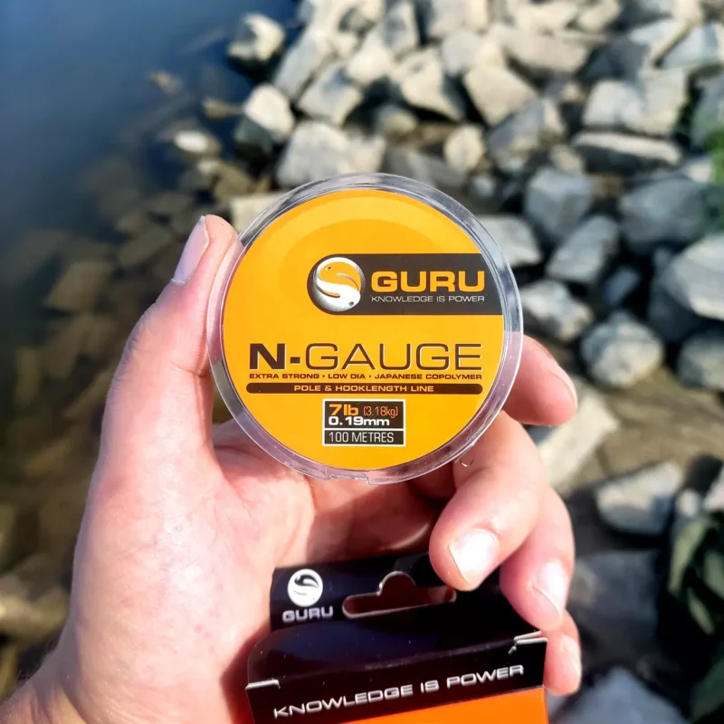 Guru N-Gauge Vorfachschnur auf einer Schnurrolle