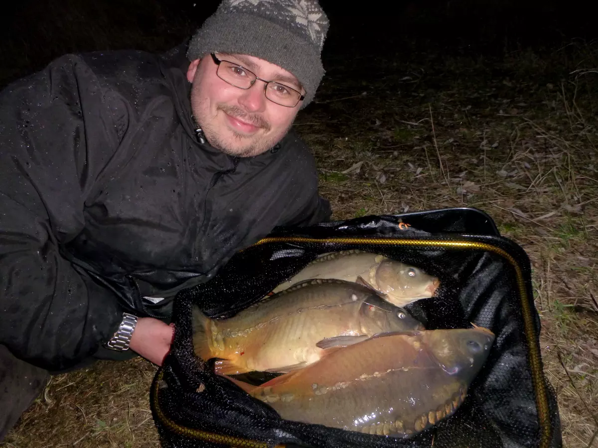 gefangene Karpfen mit dem selbstgemachten Method Feeder Futter