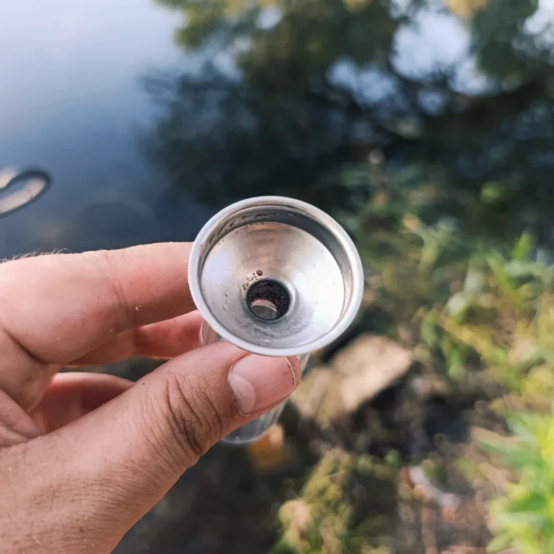 Minitricher für Lockstoffumfüllung