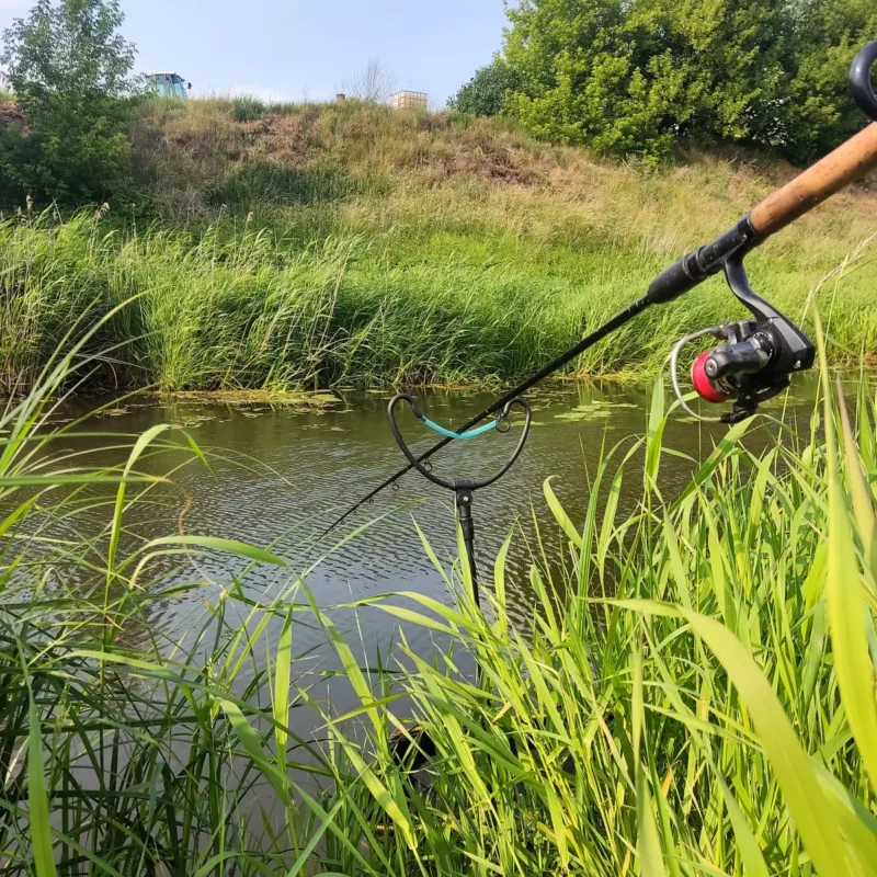 Winkelpicker auf der Mikado Pickerruten Ablage