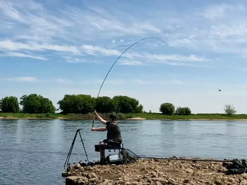 Nytro Starkx Big River Feeder im Wurf