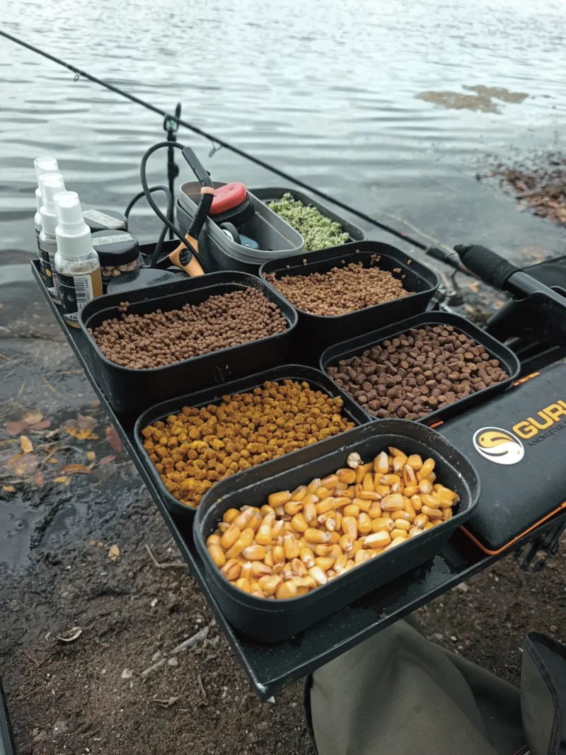 Method Feeder Futter und Pellets für schwarze Baggerlochbrassen