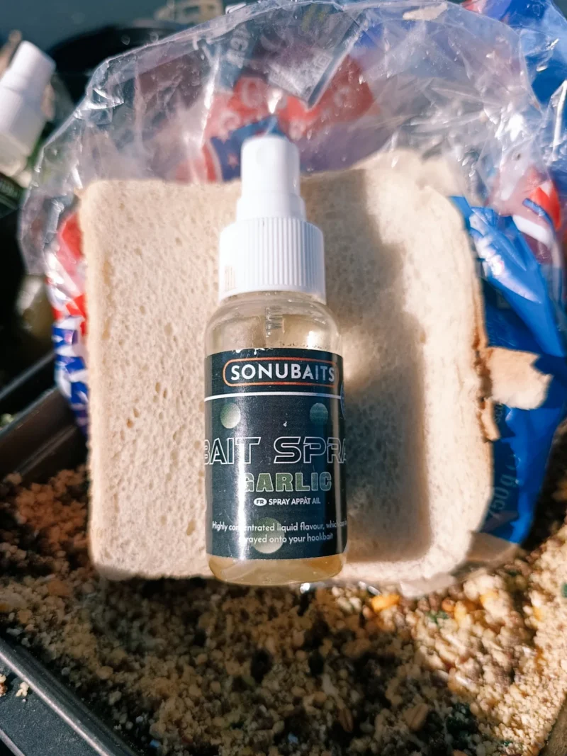 Sonubaits Bait Spray Knoblauch und Weißbrot im Test